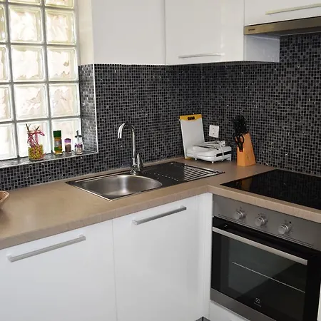 Miocic Apartament *