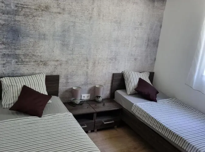 Miocic Apartman *
