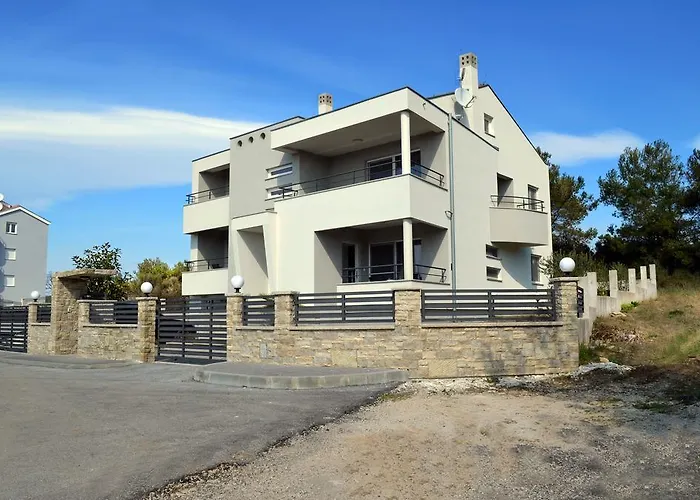 Miocic Apartman